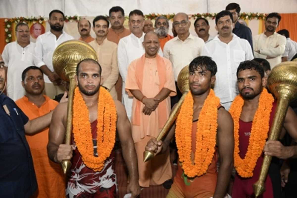 सरकार ने खेल व खिलाड़ियों के लिए खोल रखा खजाना : योगी सरकार ने खेल व खिलाड़ियों के लिए खोल रखा खजाना : योगी